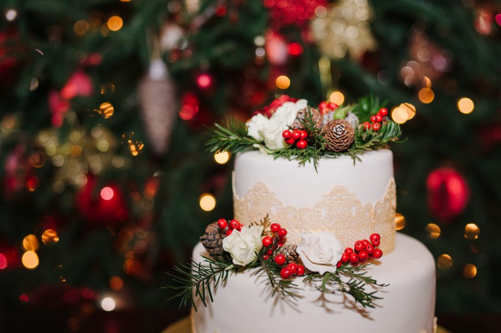minimalist wedding cakes